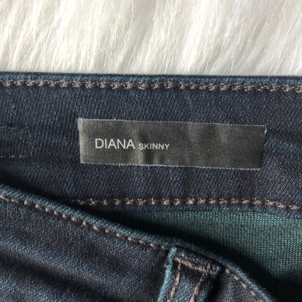 Kut From The Kloth Diana Skinny. Size 2 ***NWOT - Picture 2 of 7
